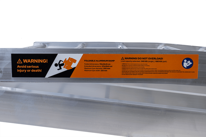 UNITRAILER ALR002 faltbare Rampen aus Aluminium für Anhänger, 221 cm, 680 kg Tragkraft, mit Gurt, 2er-Set